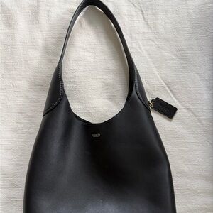 Black Coach Brooklyn 28